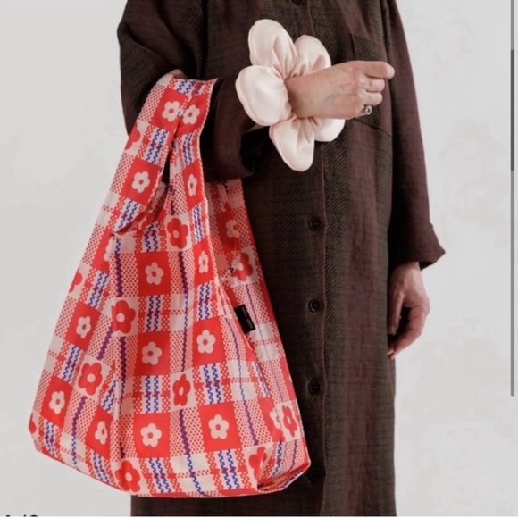 BAGGU Handbags - NWT!! BAGGU x Sandy Liang Standard Reusable Bag